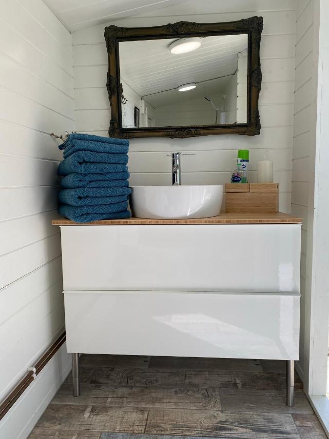 Secret Garden Glamping Hotel Lymington Exterior foto