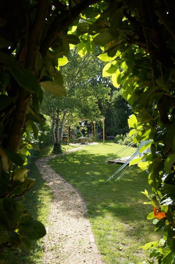 Secret Garden Glamping Hotel Lymington Exterior foto