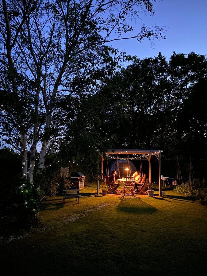 Secret Garden Glamping Hotel Lymington Exterior foto