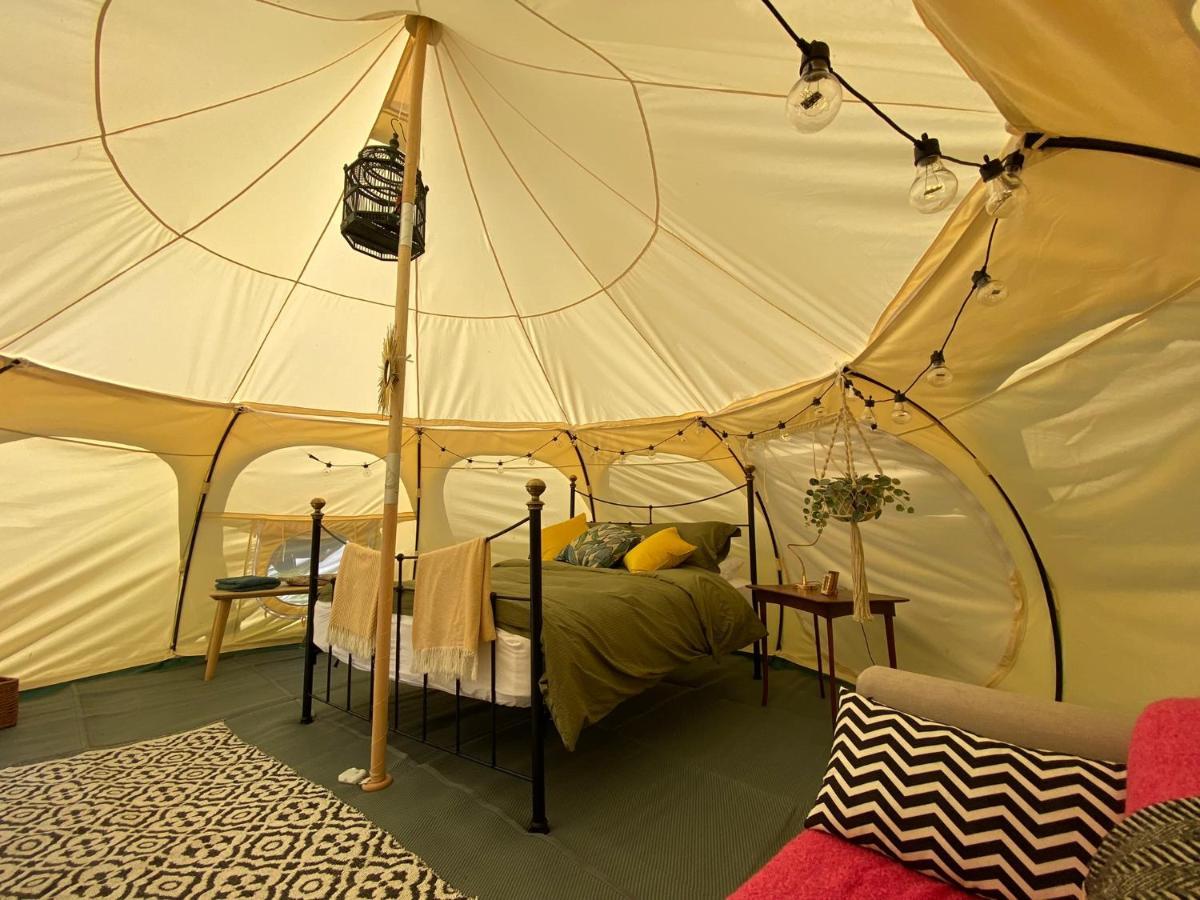 Secret Garden Glamping Hotel Lymington Exterior foto