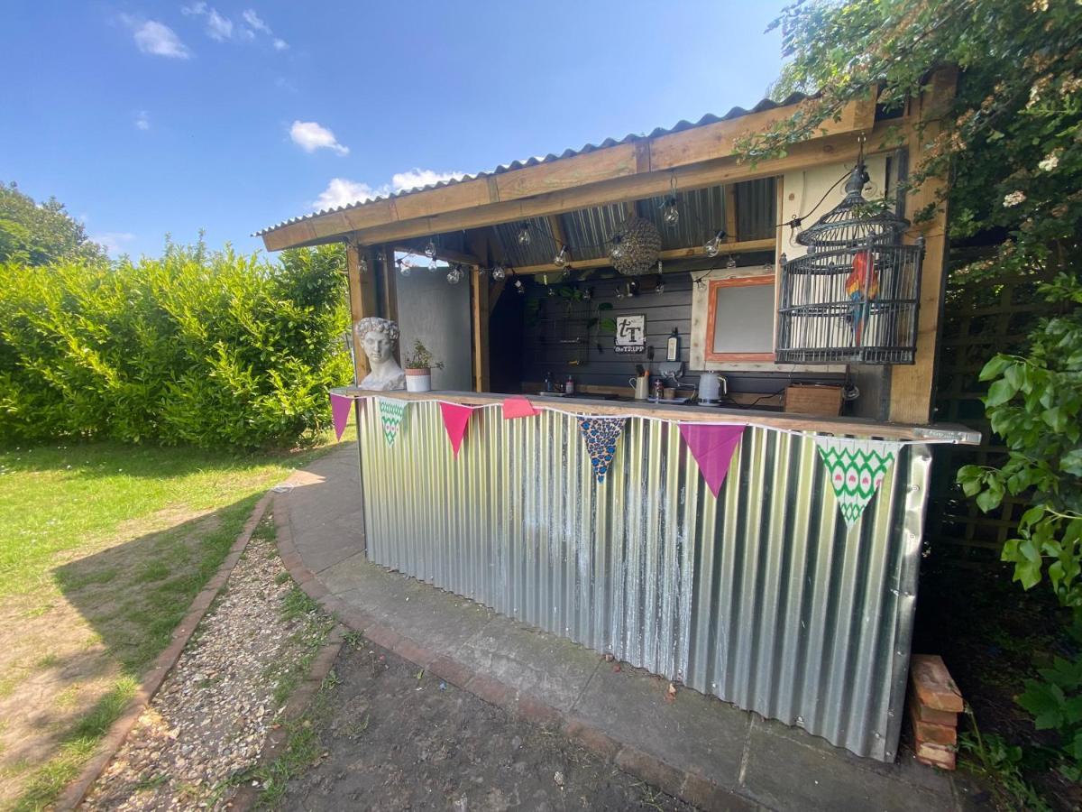 Secret Garden Glamping Hotel Lymington Exterior foto